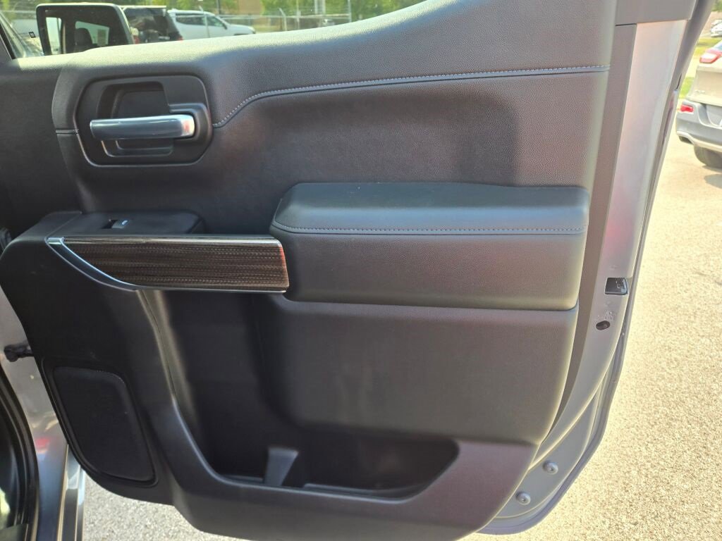 2020 Chevrolet Silverado 1500 RST photo 6