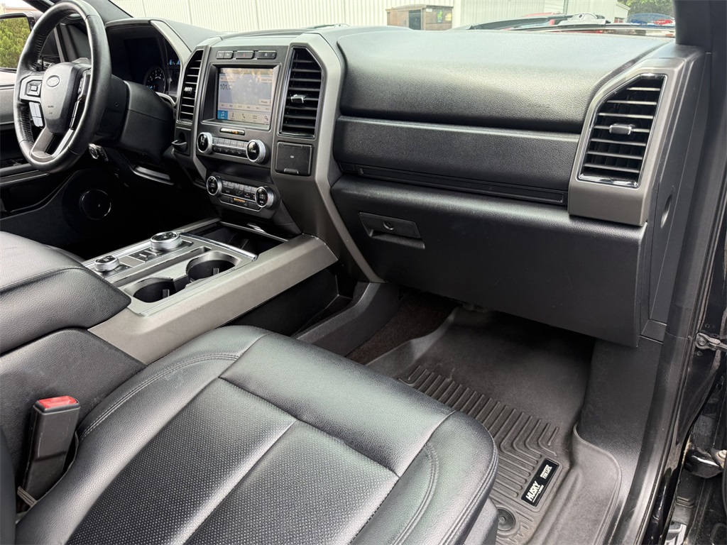 2019 Ford Expedition XLT photo 24