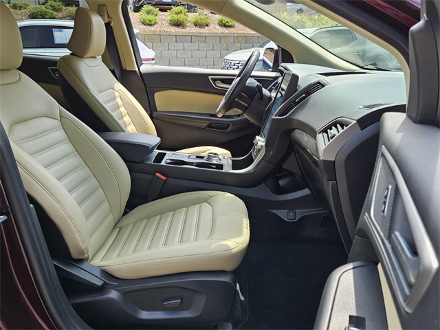 2024 Ford Edge SEL photo 14
