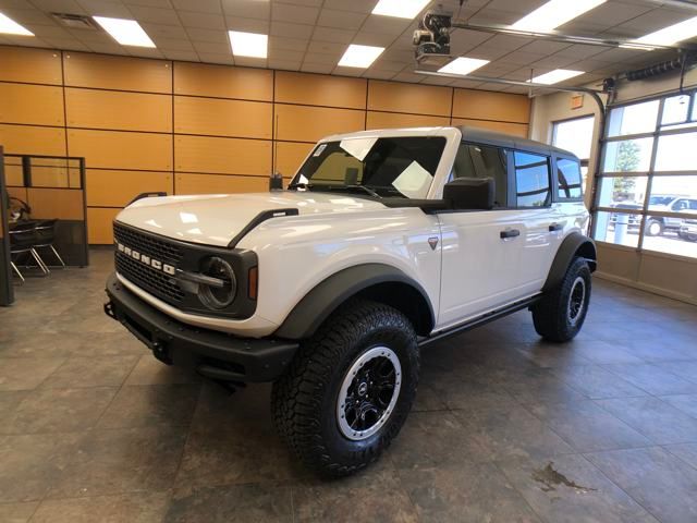 2025 Ford Bronco Badlands photo 3