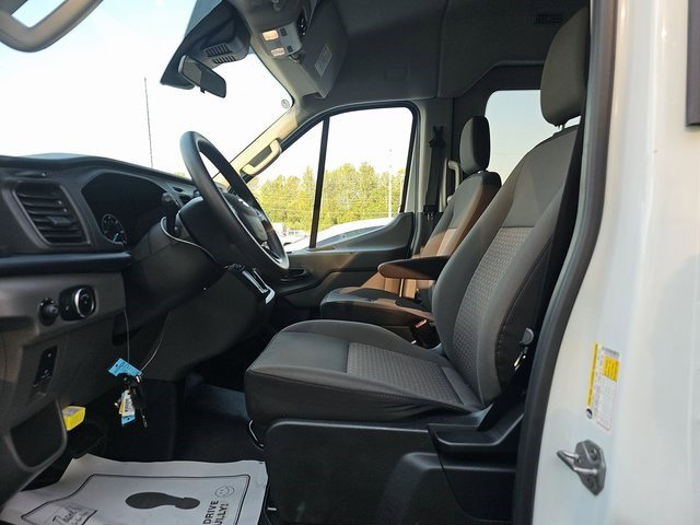 2024 Ford Transit Passenger XL photo 4
