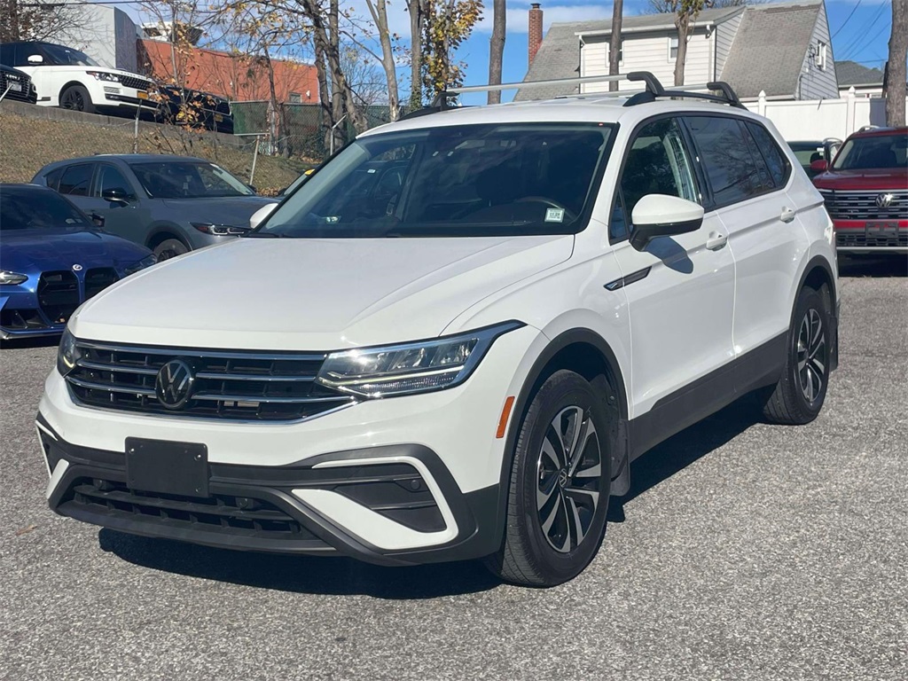 2022 Volkswagen Tiguan S photo 2