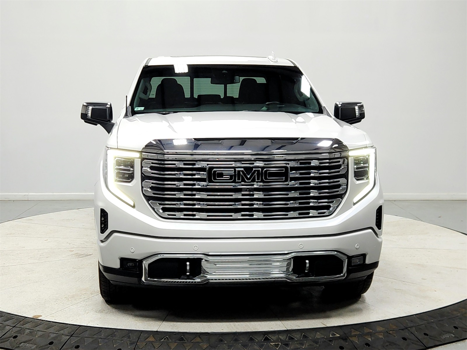 2022 Gmc Sierra 1500 Denali photo 2