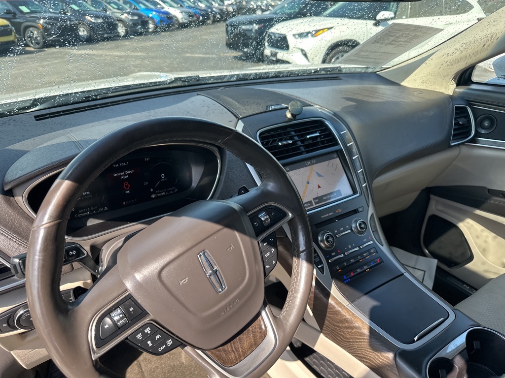 2019 Lincoln Nautilus Reserve photo 19