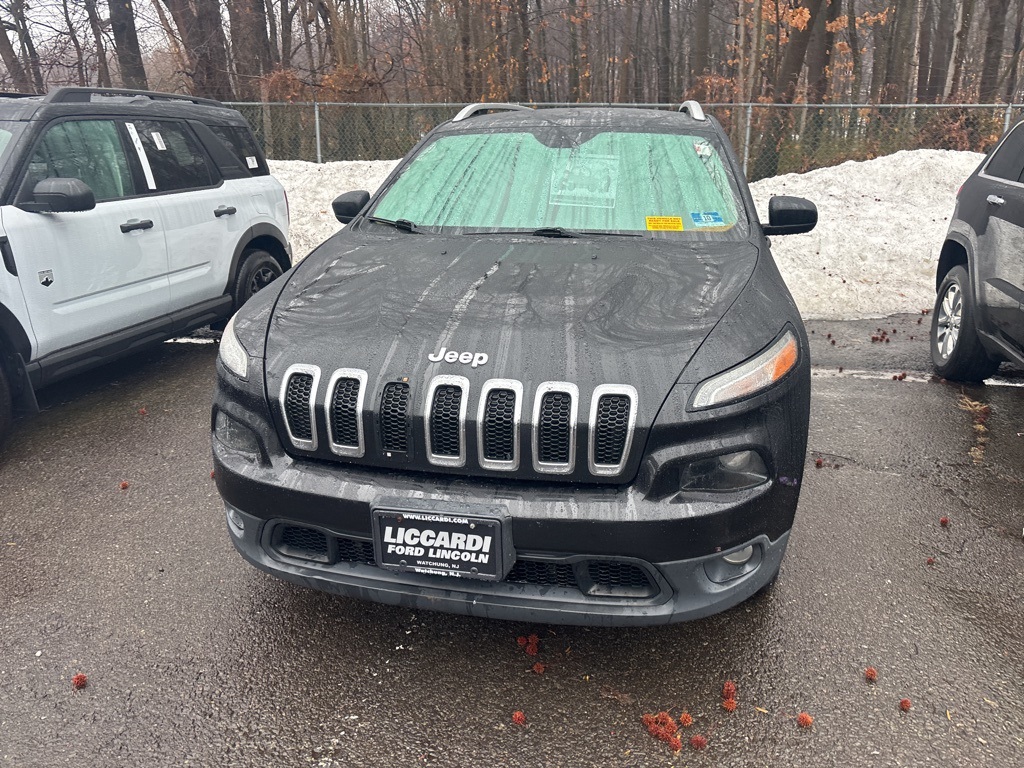 Used 2016 Jeep Cherokee Latitude with VIN 1C4PJMCS3GW253563 for sale in Watchung, NJ