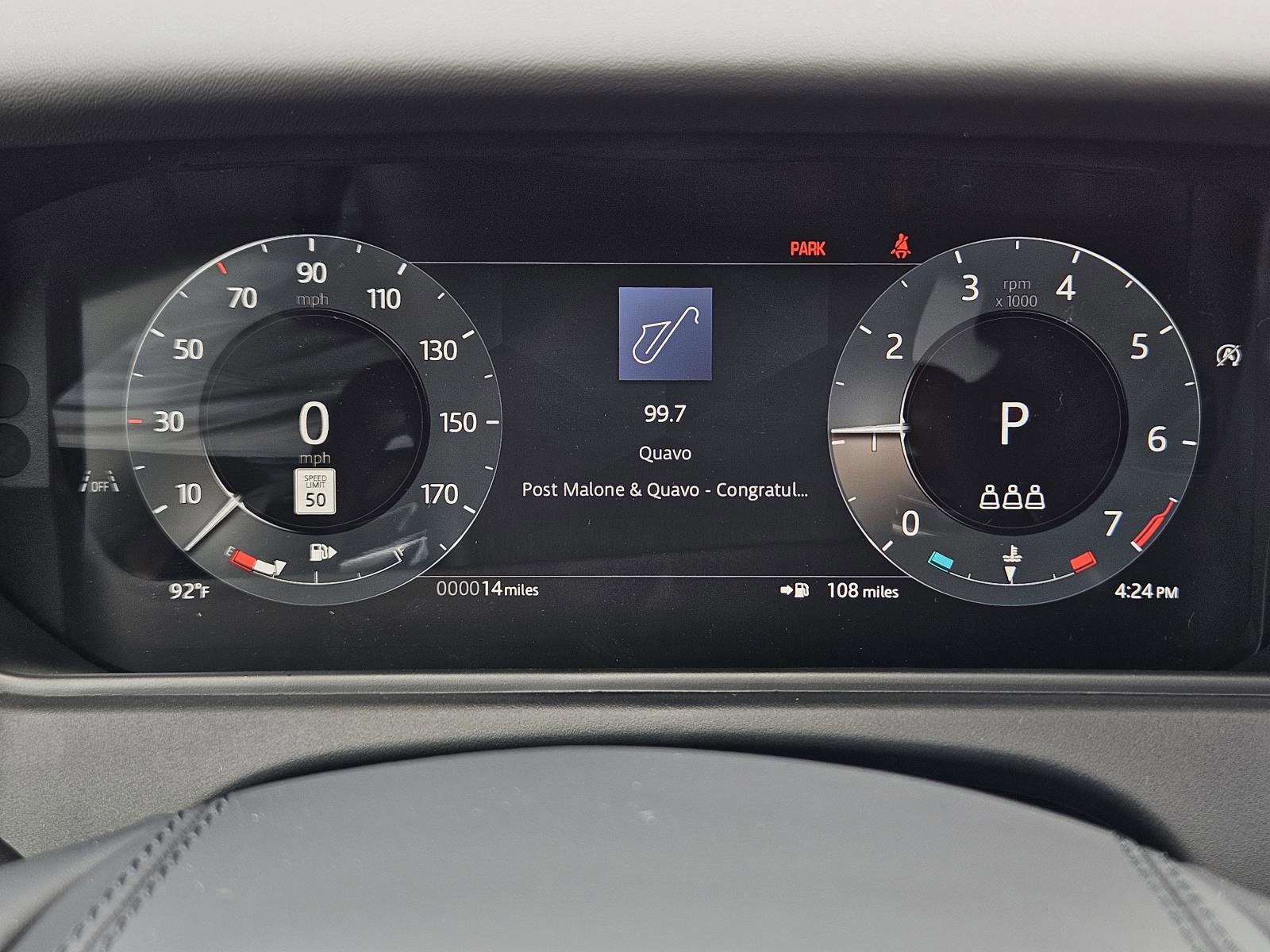2026 Land Rover Range Rover Velar SE photo 14