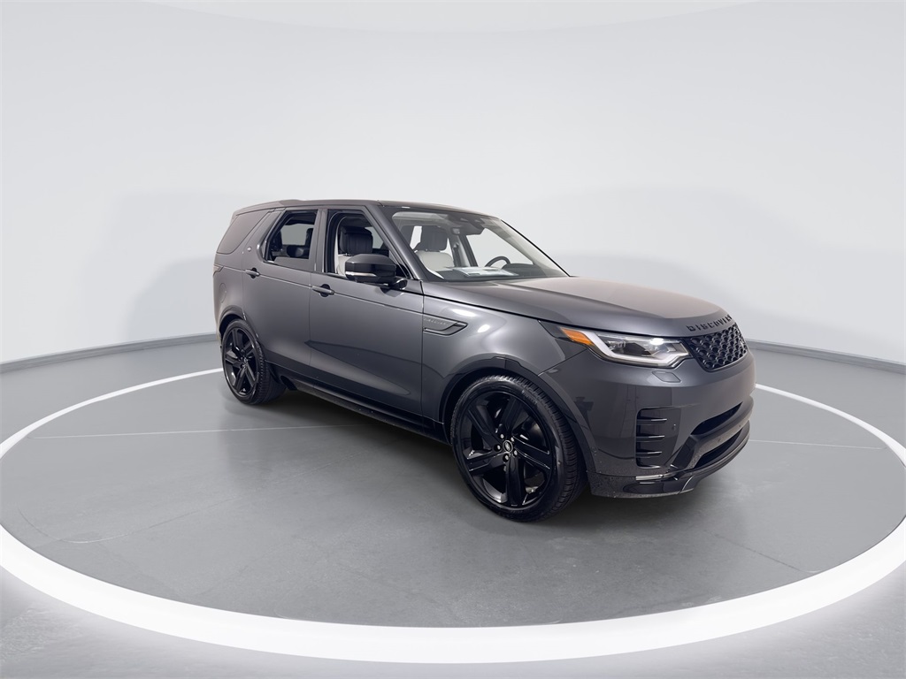 2025 Land Rover Discovery SE photo 2