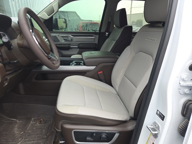 2025 Ram 1500 Laramie photo 14