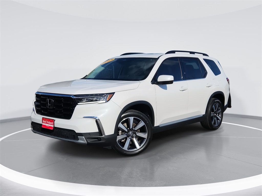 2025 Honda Pilot Touring's photo