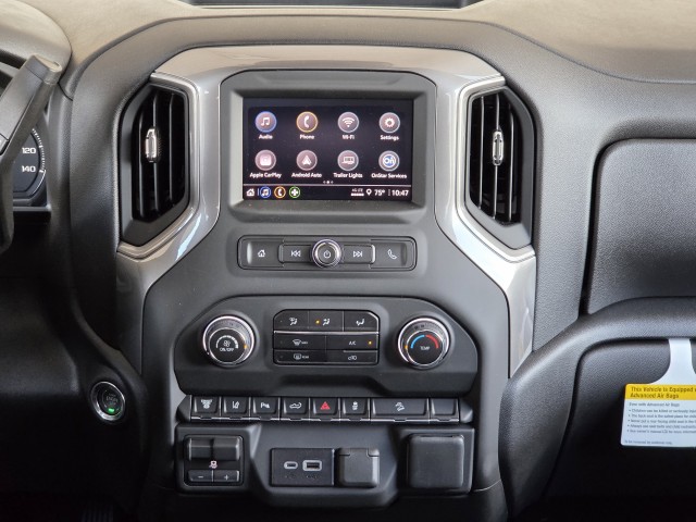 2025 Chevrolet Silverado 2500HD Custom photo 28