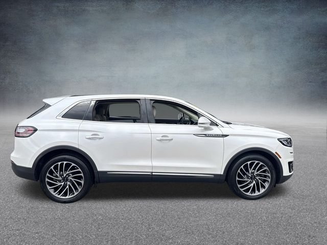 2019 Lincoln Nautilus Reserve photo 3