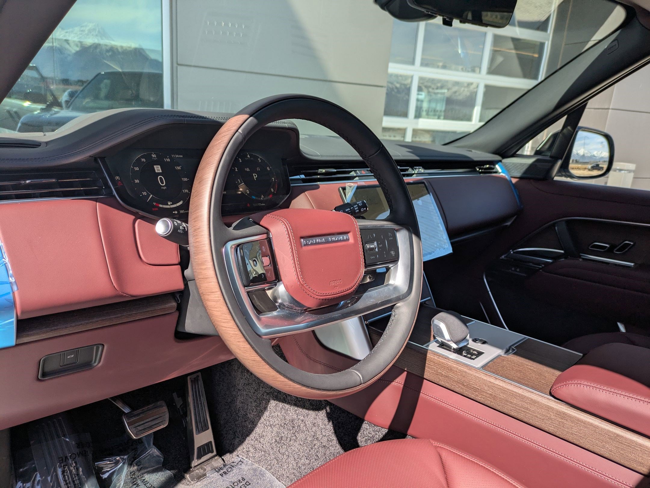 2025 Land Rover Range Rover Autobiography photo 11
