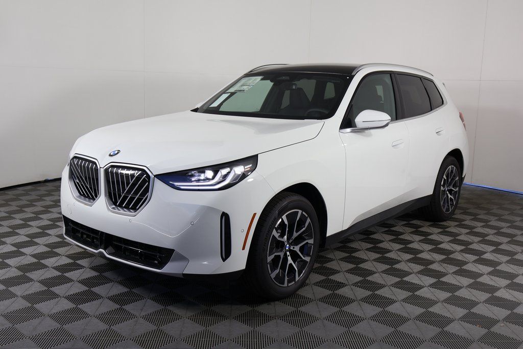 2025 BMW X3 30's photo