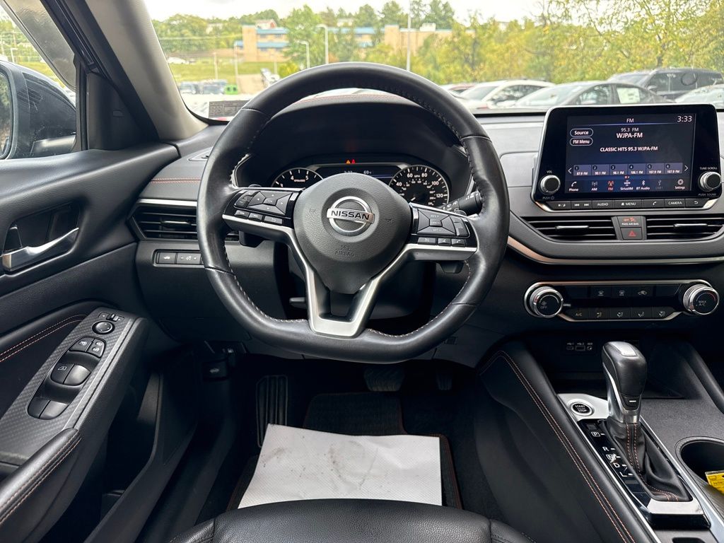 2021 Nissan Altima 2.5 SR photo 14