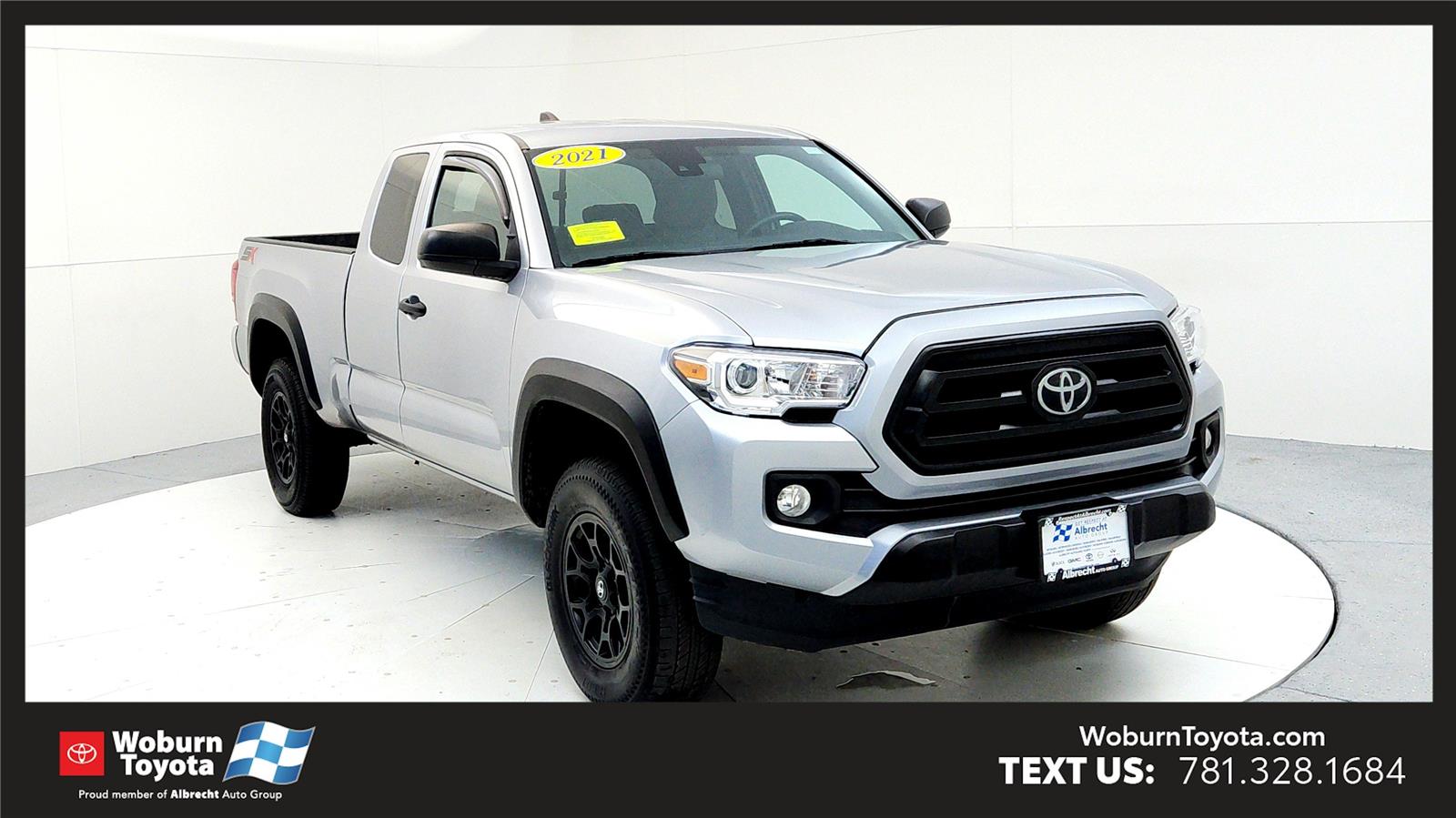 2021 Toyota Tacoma SR's photo