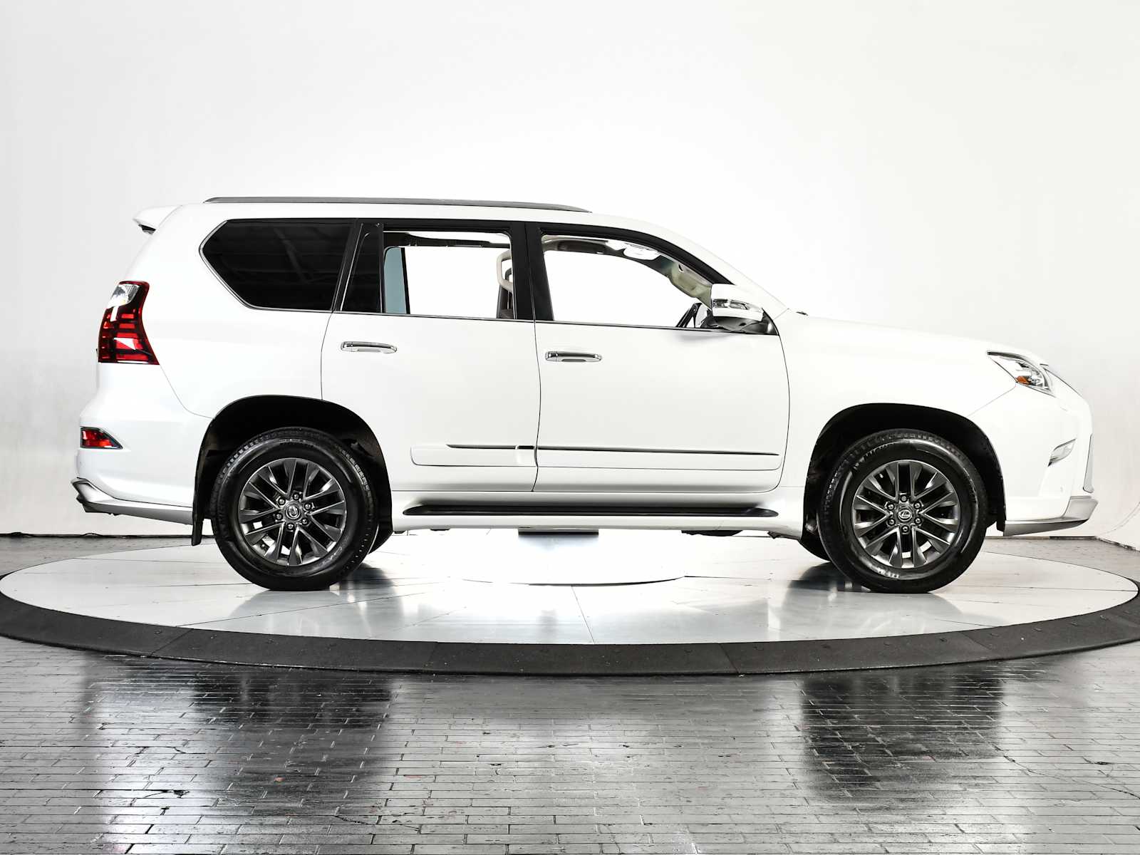 2018 Lexus GX 460 Luxury photo 6