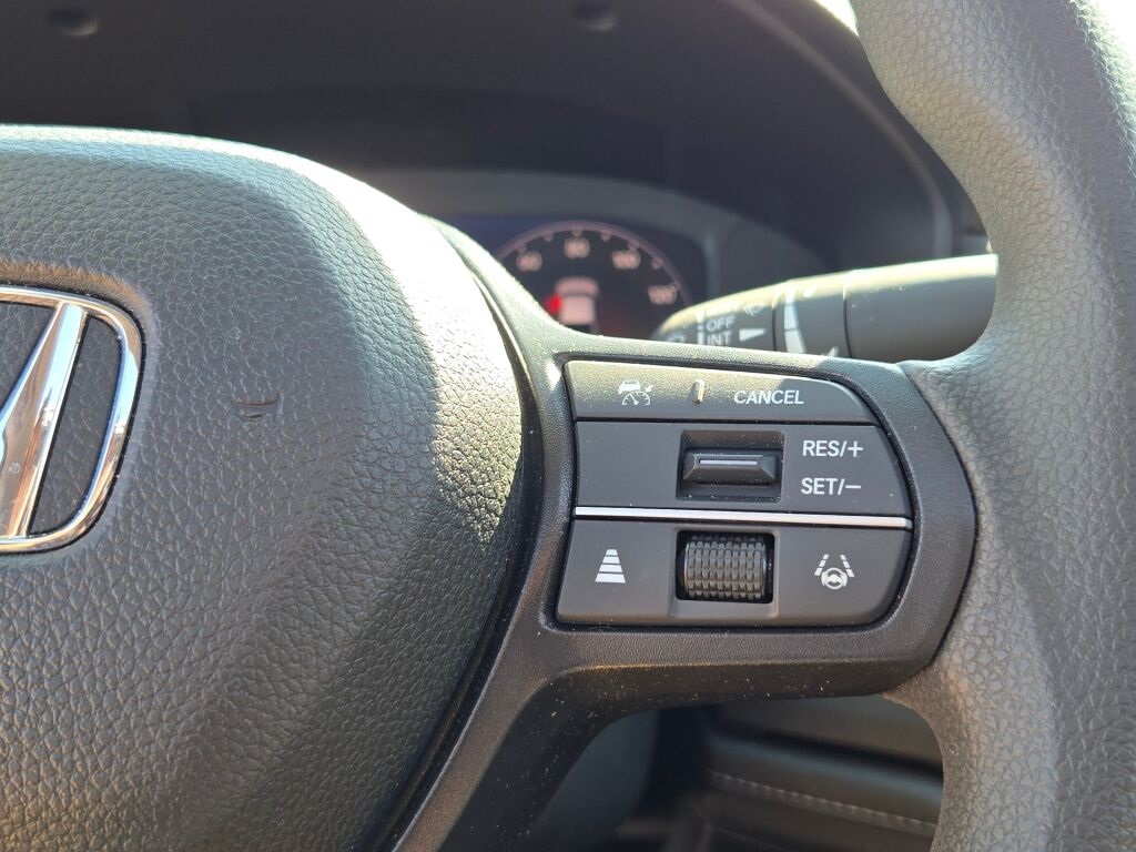 2025 Honda Accord SE photo 23