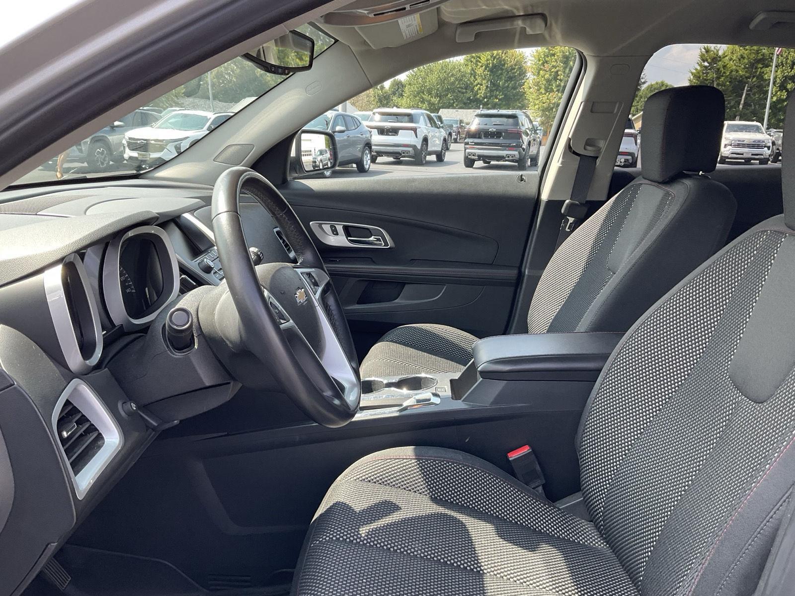 2015 Chevrolet Equinox LT photo 6