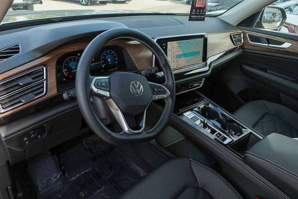2026 Volkswagen Atlas SE Technology photo 12