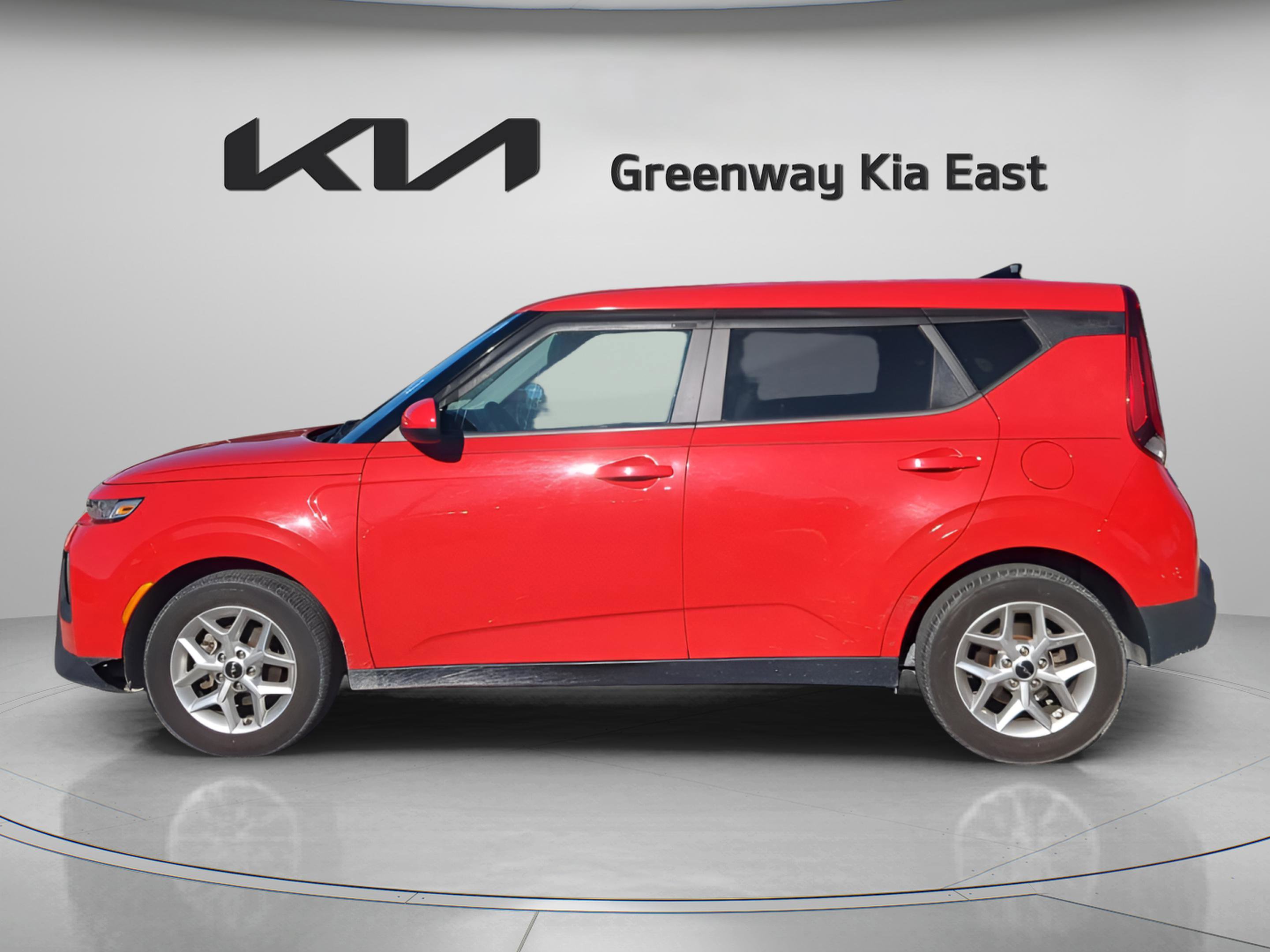 2022 Kia Soul LX photo 4