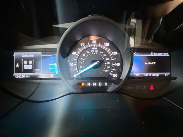 2022 Ford Edge SEL photo 6