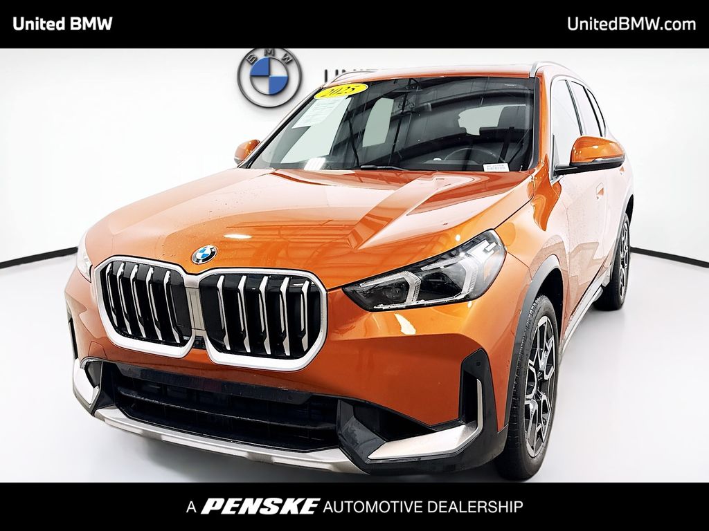2025 BMW X1 28i's photo
