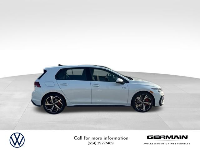 2025 Volkswagen Golf GTI SE photo 4