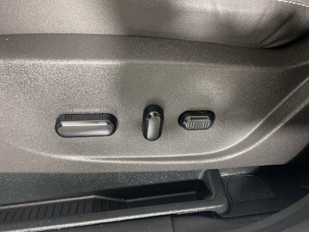 2019 Ford Escape SE photo 5