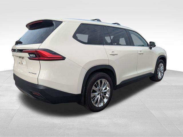 2024 Toyota Grand Highlander XLE photo 5