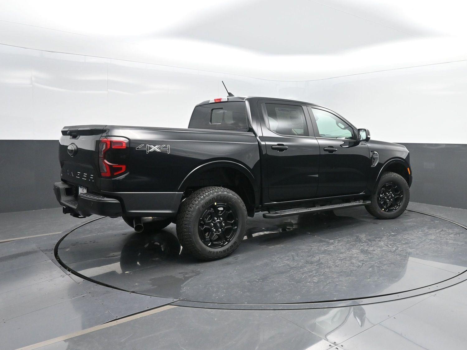 2025 Ford Ranger Lariat photo 2