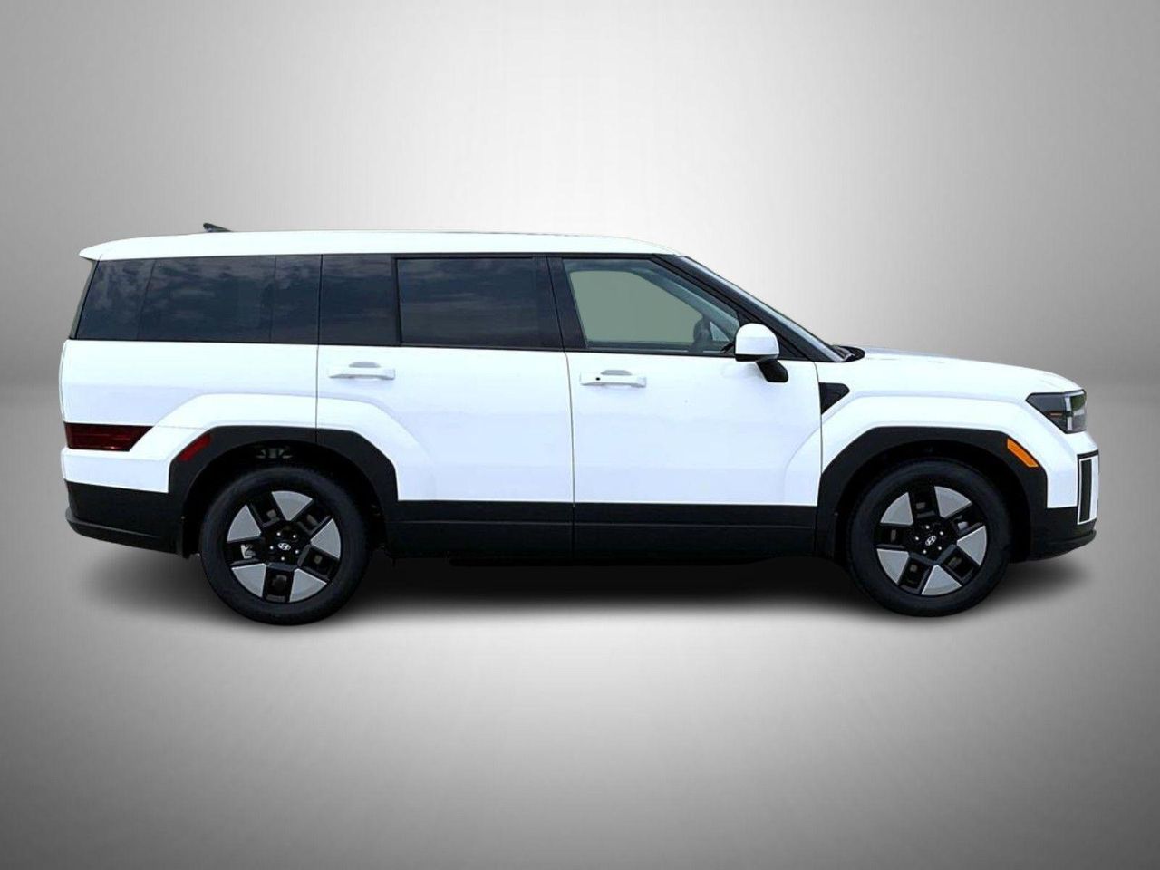 2026 Hyundai Santa Fe SE photo 4