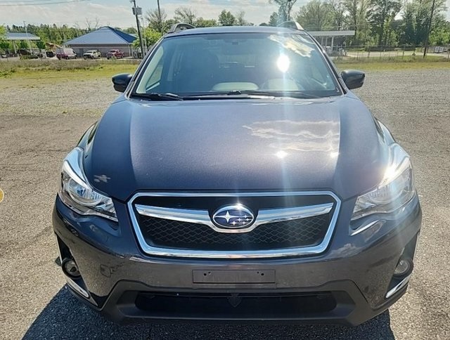 2017 Subaru Crosstrek Limited photo 3