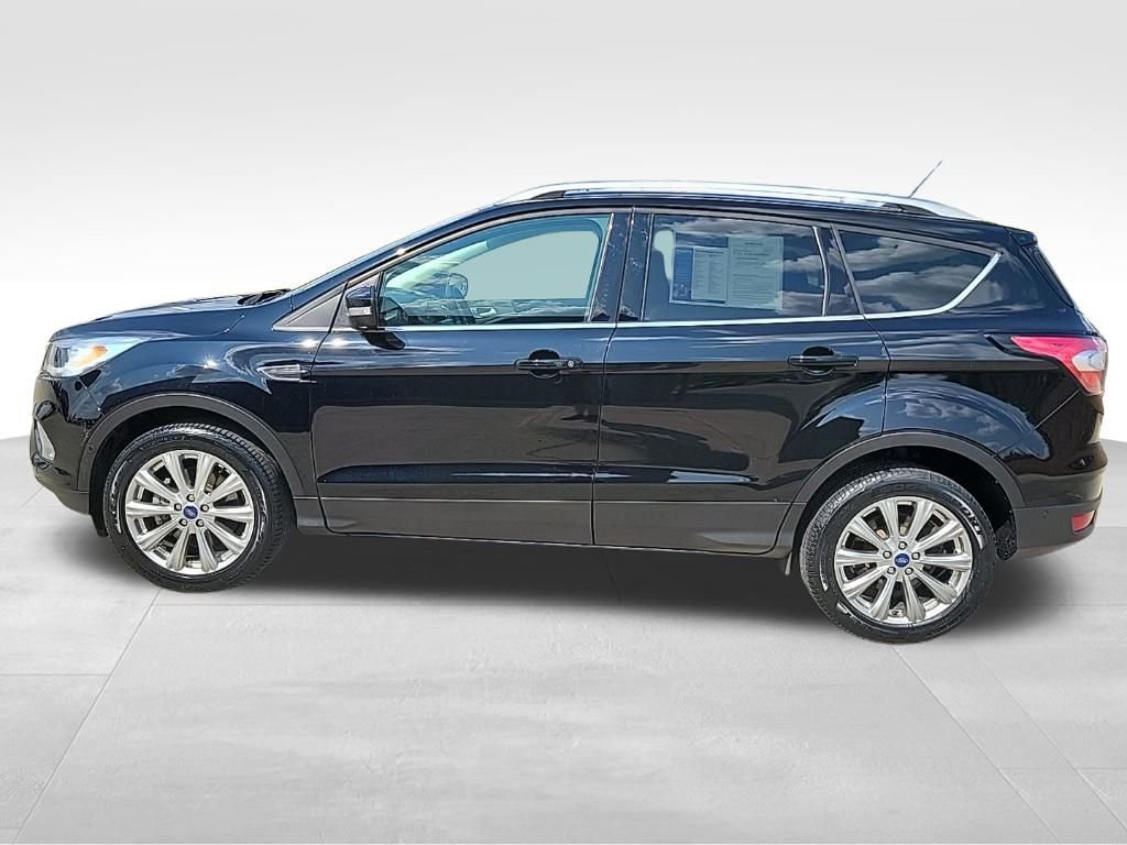 2018 Ford Escape Titanium photo 2