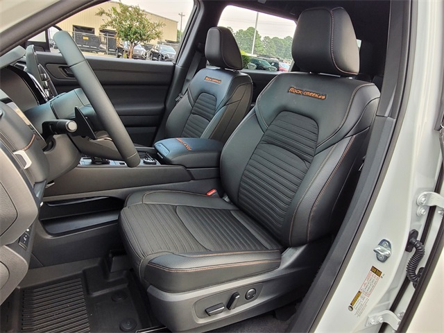 2025 Nissan Pathfinder Rock Creek photo 7