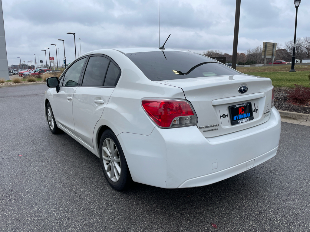 2013 Subaru Impreza Premium photo 3