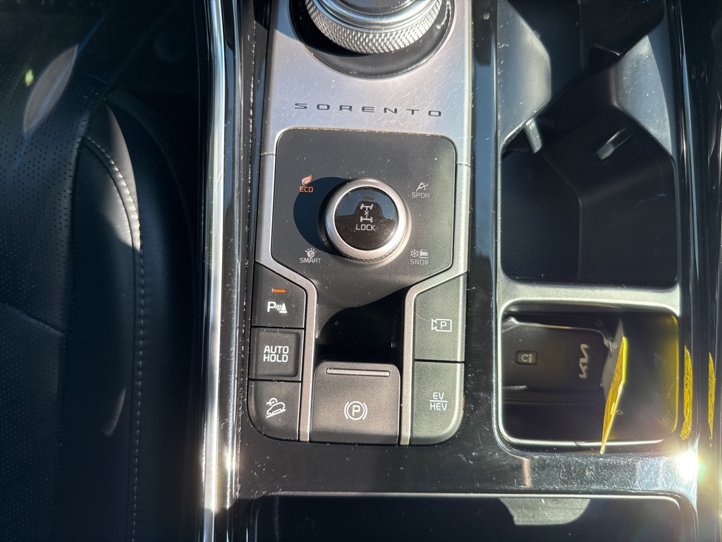 2022 Kia Sorento Plug-In Hybrid SX photo 43