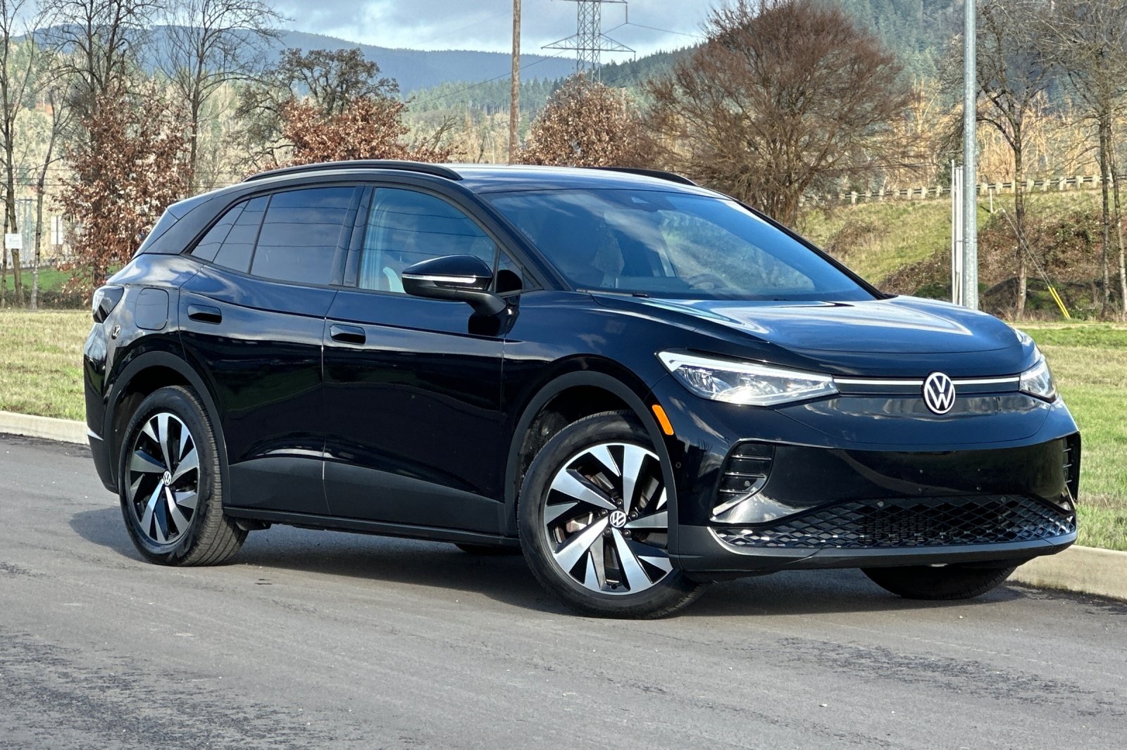 2024 Volkswagen ID.4 STANDARD's photo