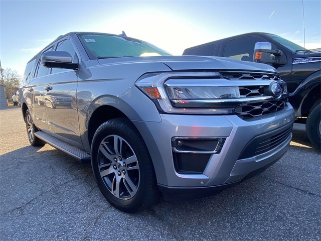 2024 Ford Expedition Limited's photo