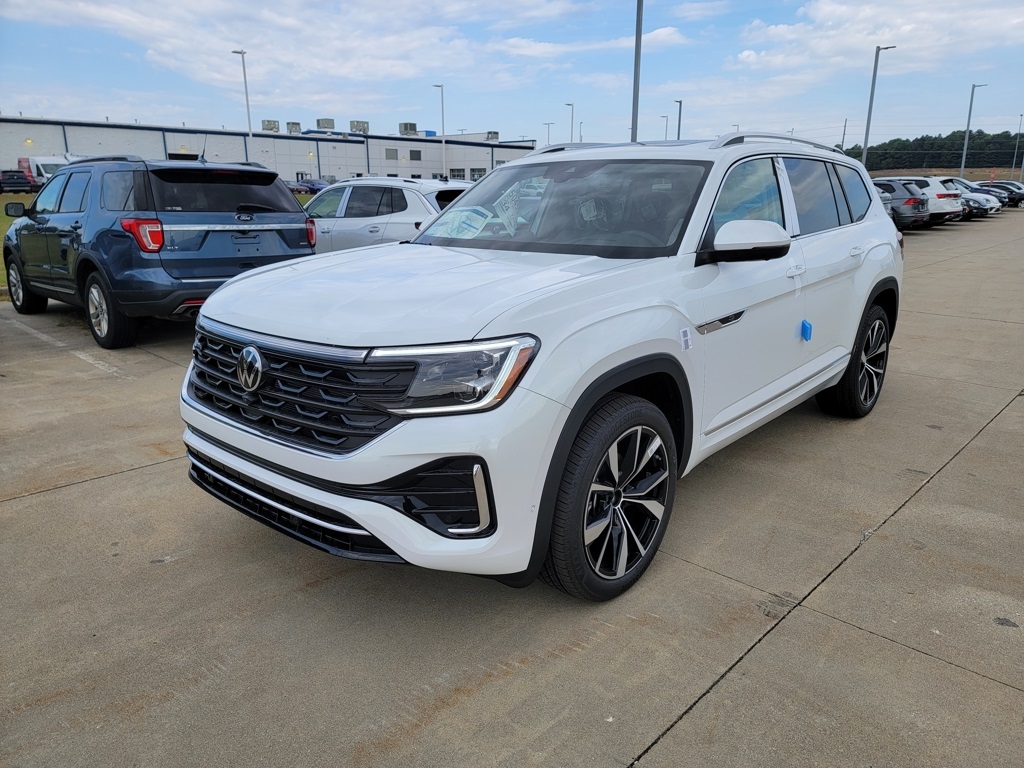 2026 Volkswagen Atlas SEL Premium R-Line photo 6