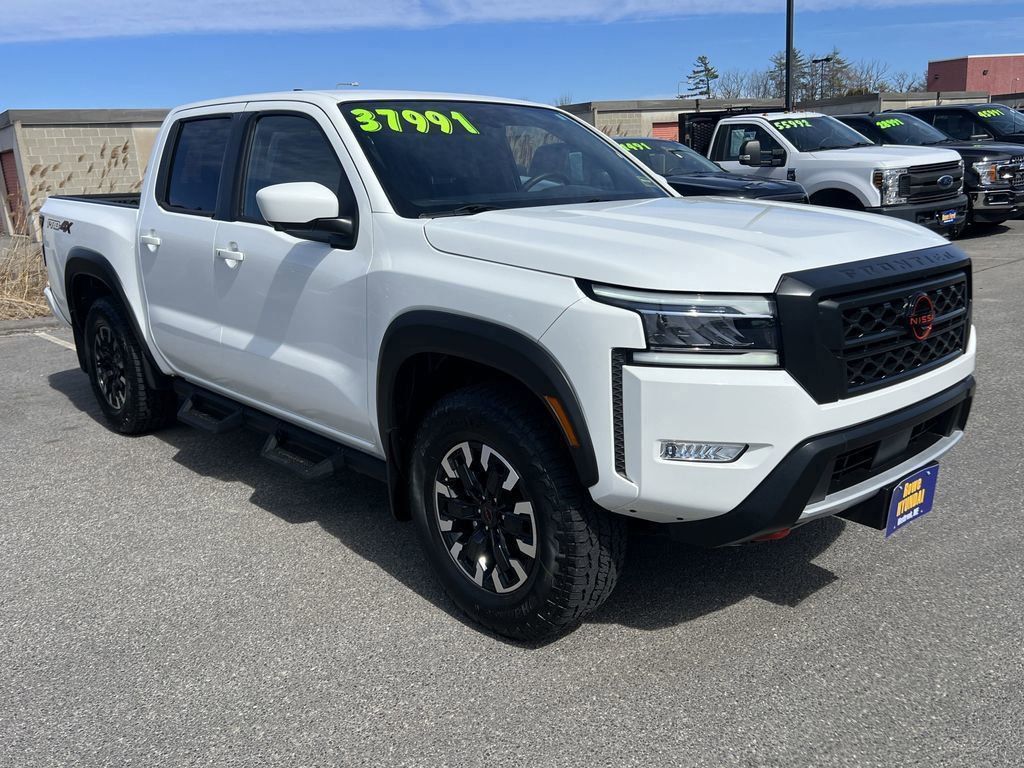 2024 Nissan Frontier PRO-4X photo 4