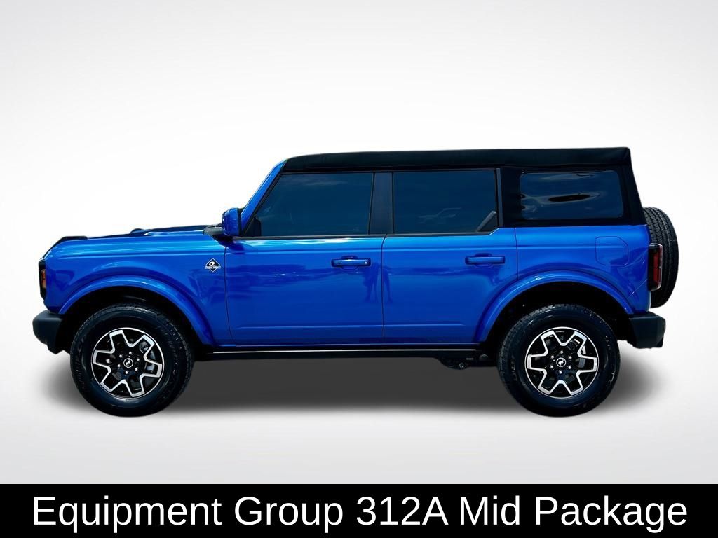 2024 Ford Bronco Outer Banks photo 3