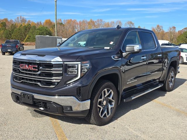 2024 GMC Sierra 1500 SLT's photo