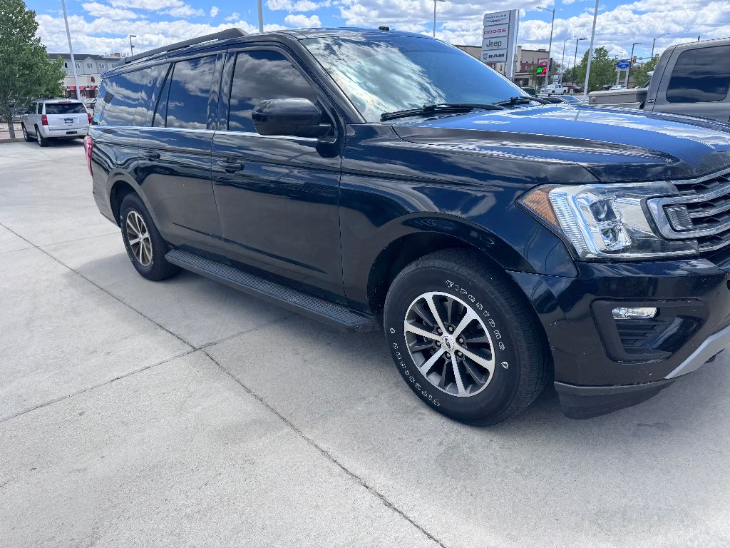 2019 Ford Expedition MAX XLT photo 2