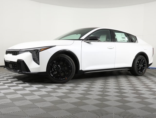 2026 Kia K4 GT-Line Turbo's photo