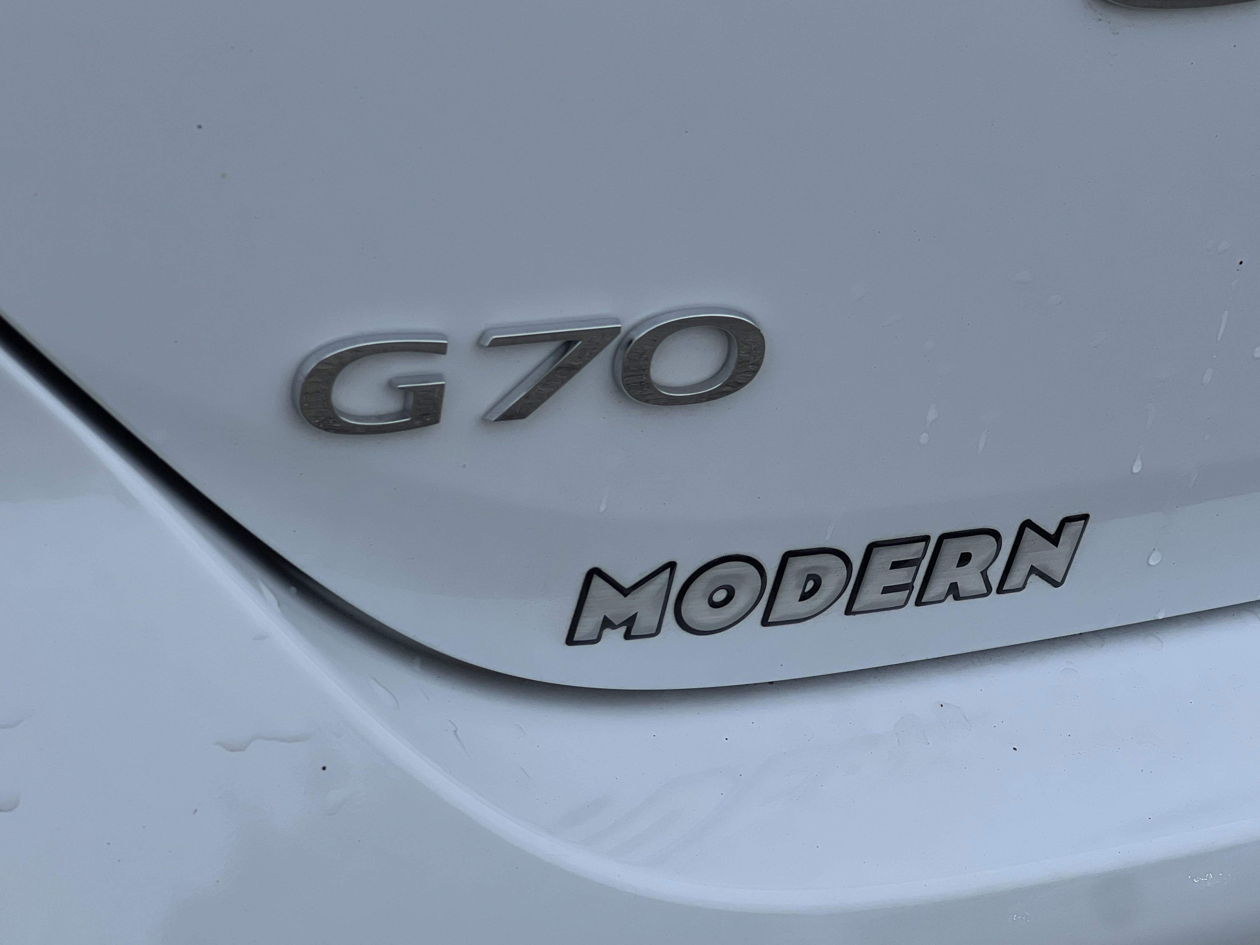 2025 Genesis G70 2.5T photo 25