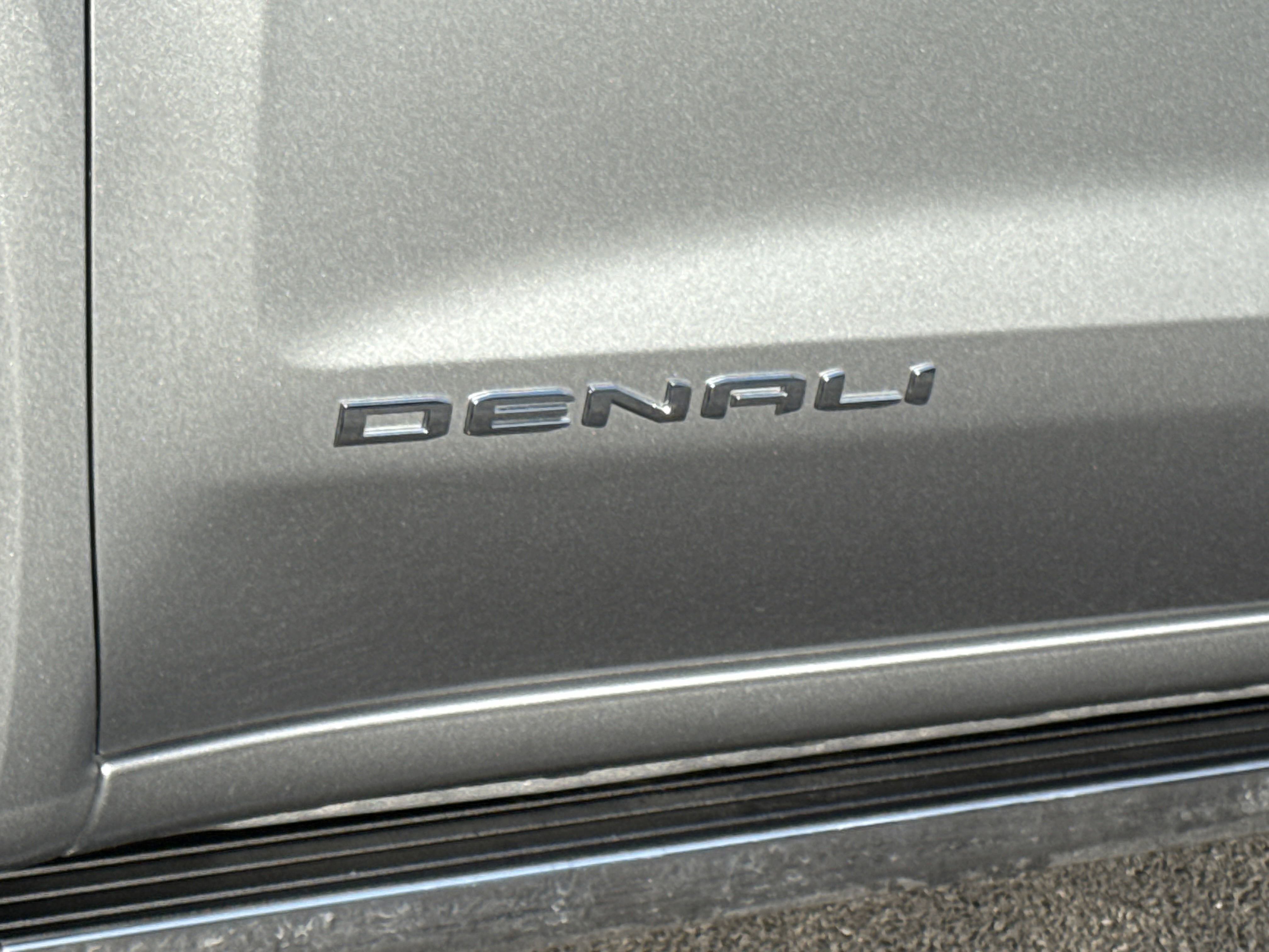 2025 Gmc Sierra Denali photo 13