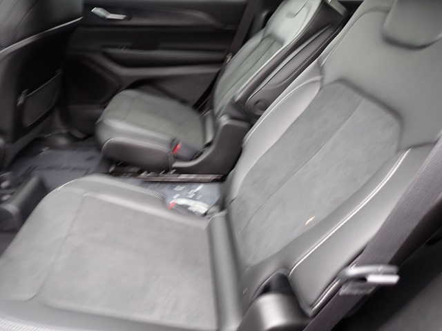 2025 Jeep Grand Cherokee Altitude X photo 9