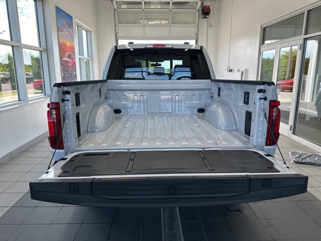 2025 Ford F-150 XLT photo 35