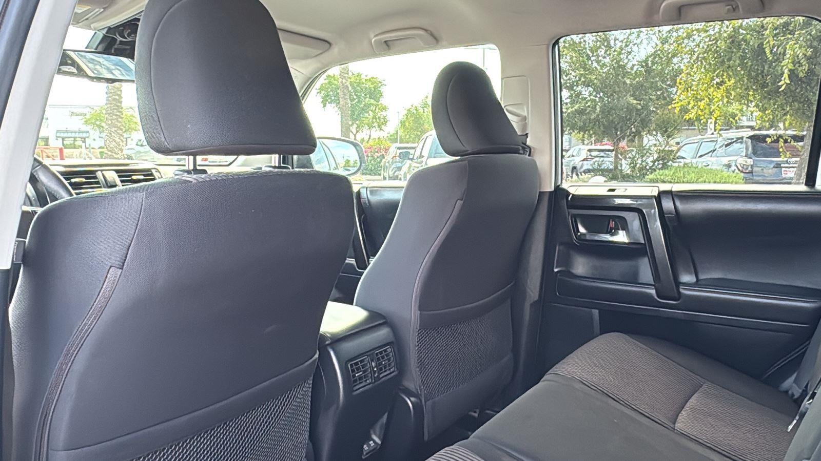 2021 Toyota 4Runner TRD photo 27