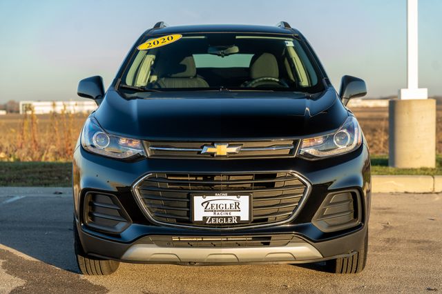 Used 2020 Chevrolet Trax LT with VIN 3GNCJPSB4LL229720 for sale in Sturtevant, WI